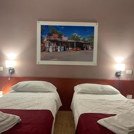 Motel Vespucci Guasticce Екстериор снимка