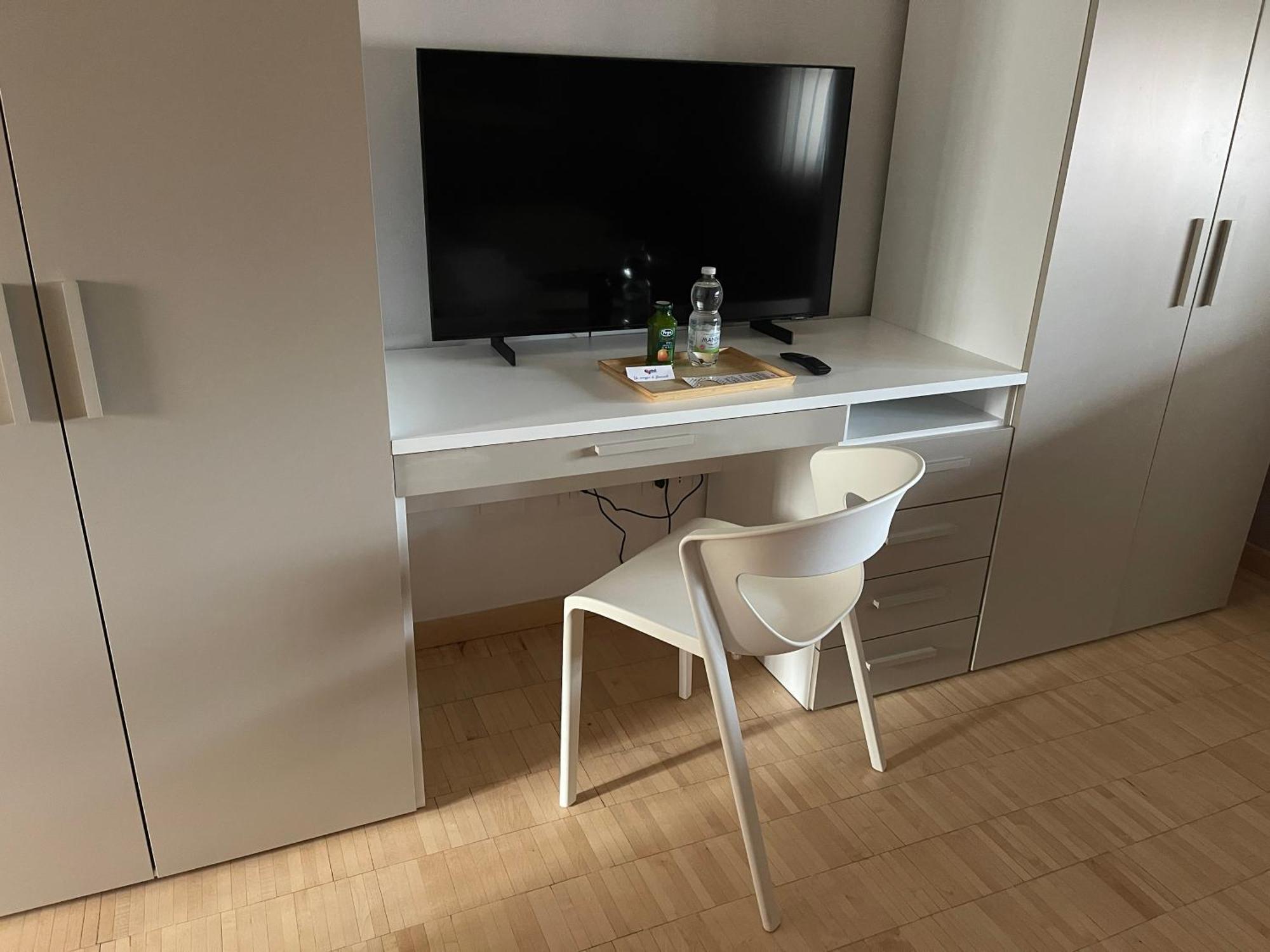 Motel Vespucci Guasticce Екстериор снимка