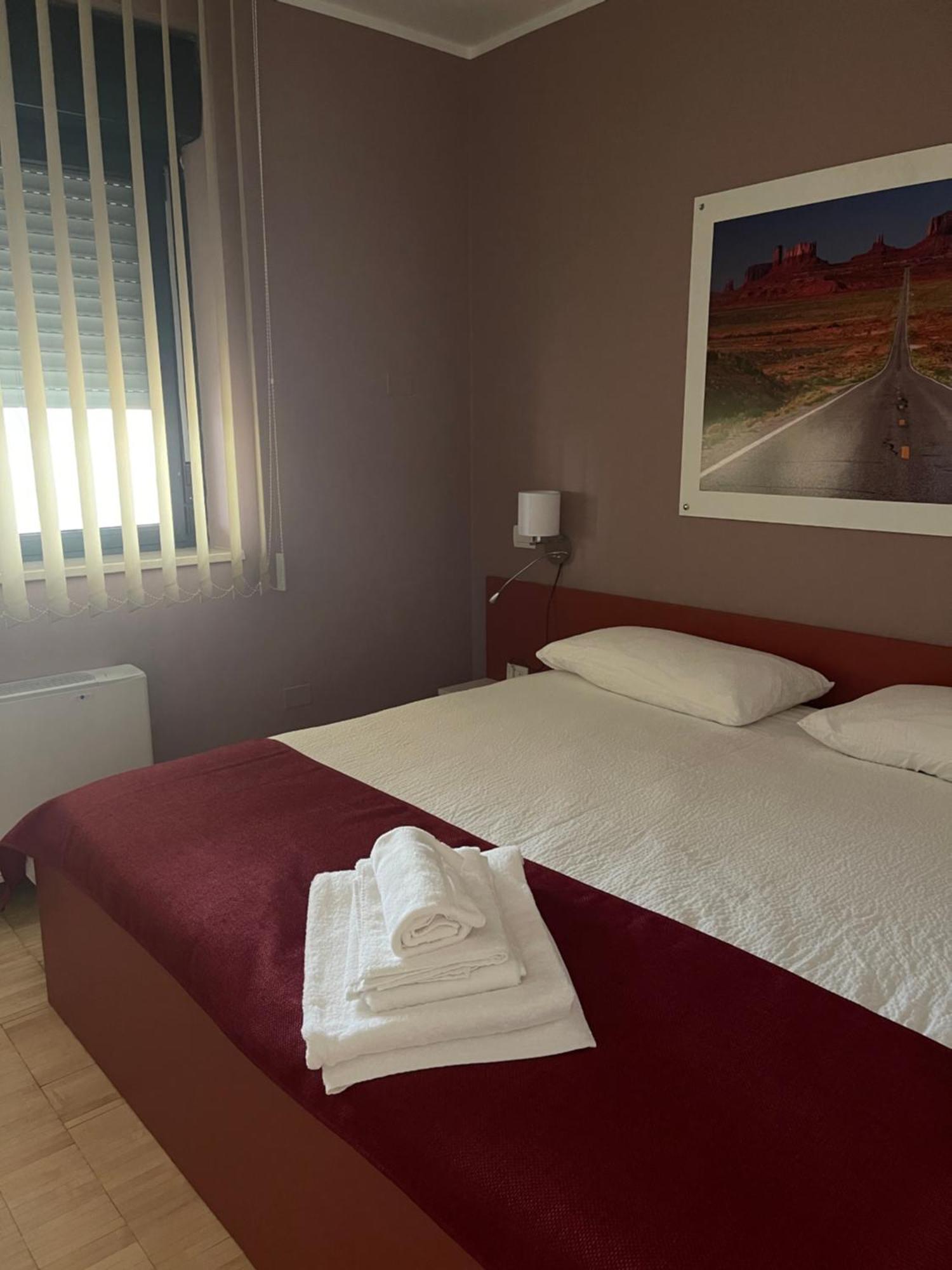 Motel Vespucci Guasticce Екстериор снимка
