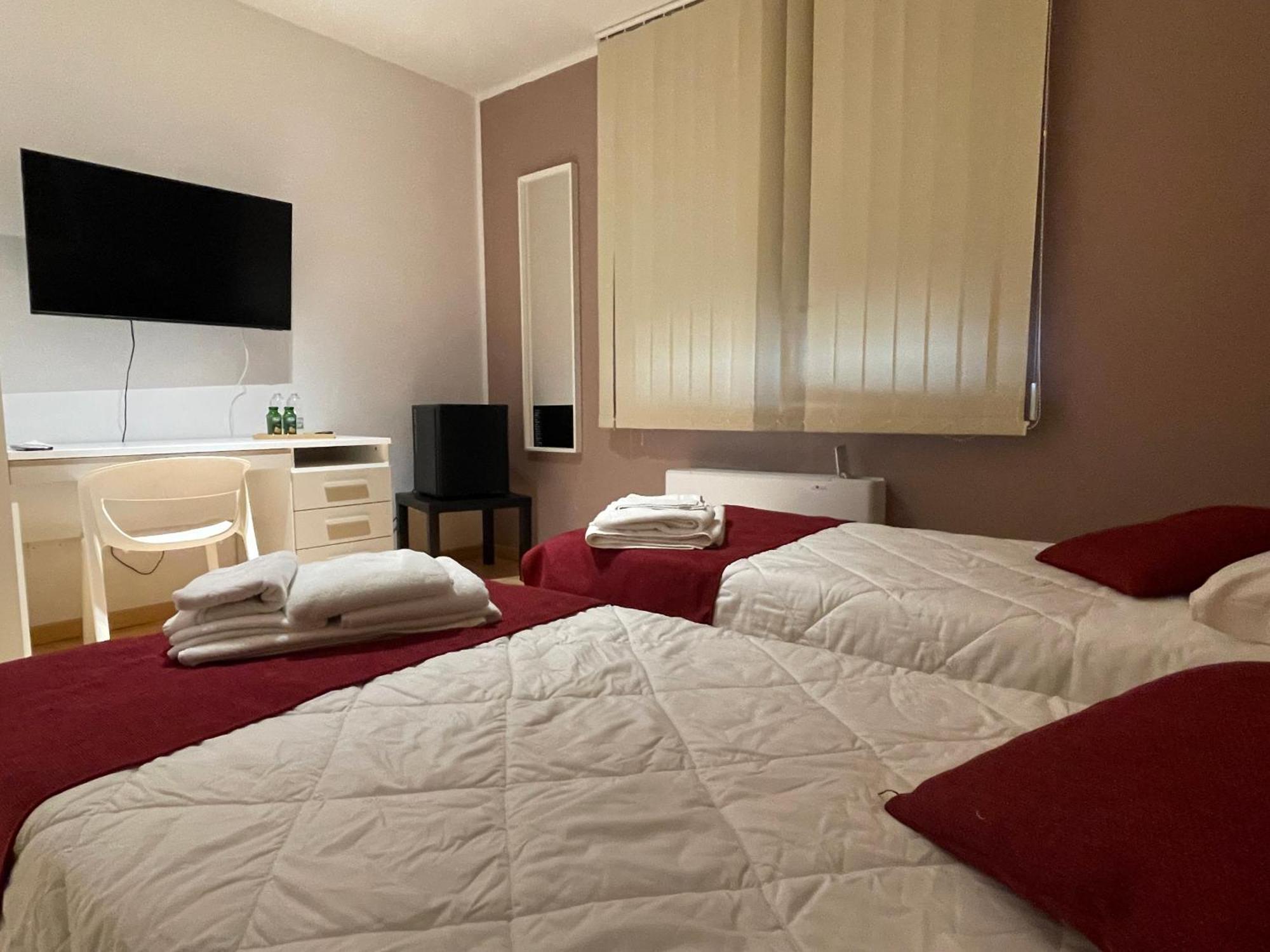 Motel Vespucci Guasticce Екстериор снимка